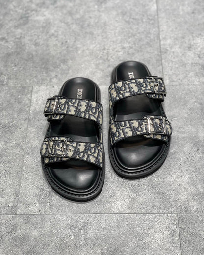 DIO Sandal