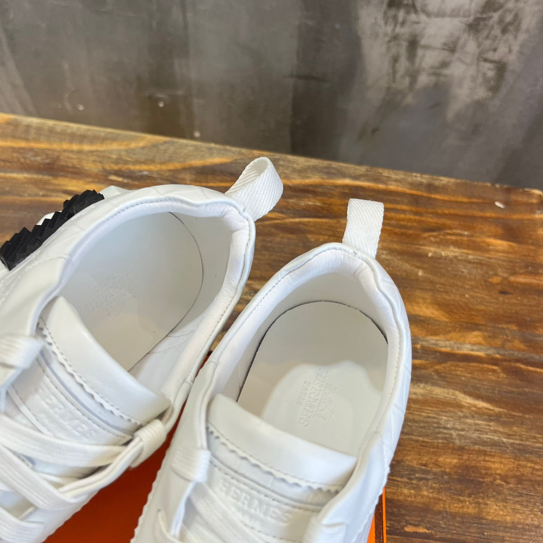 HERM Sneakers