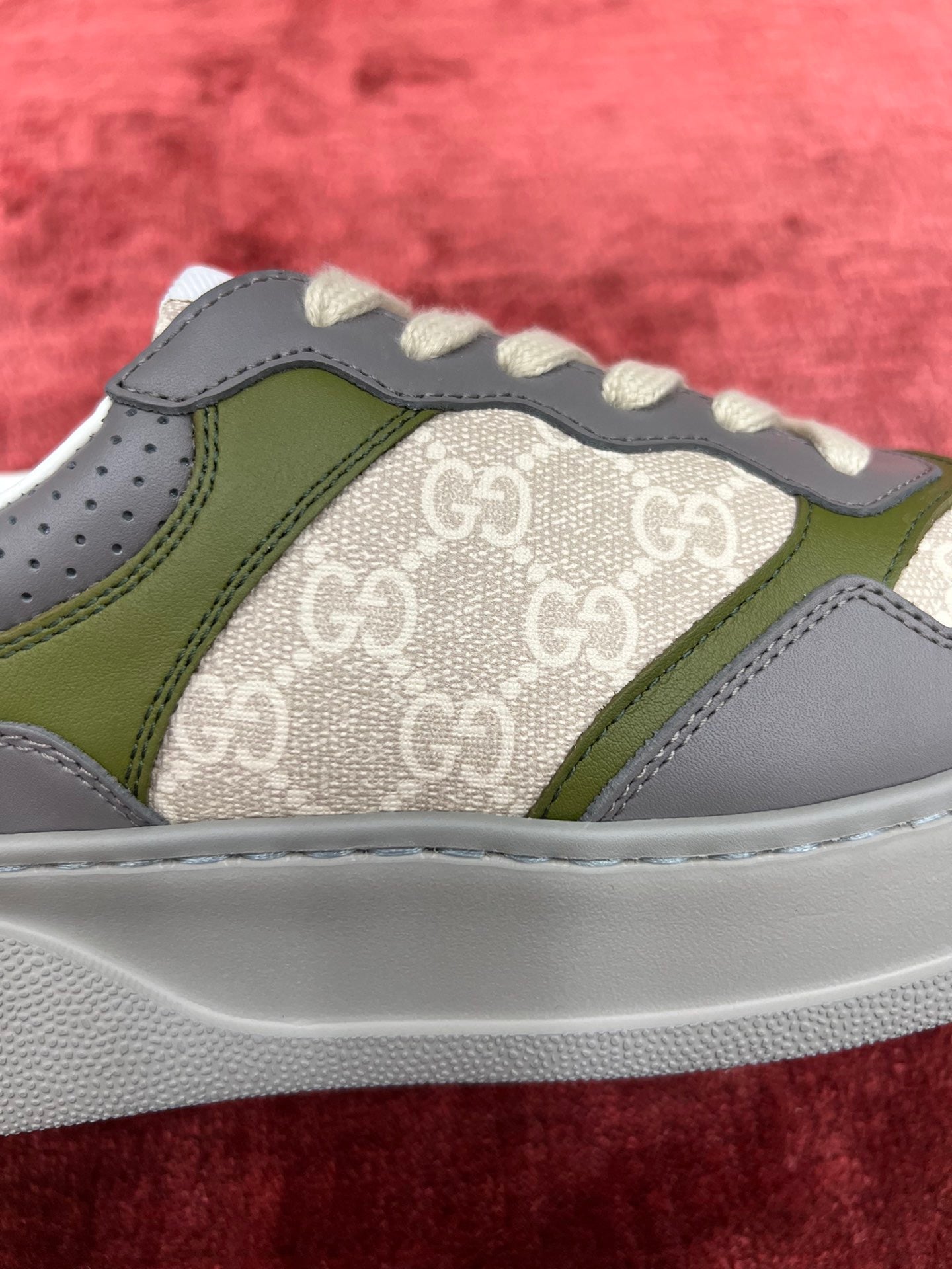 Sneakers & Shoes