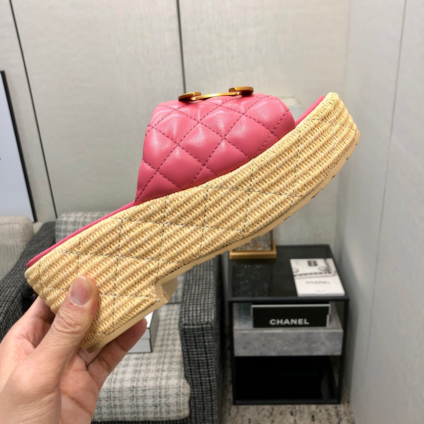 THICK SOLE WEDGE SLIPPERS IN PUNCH PINK LAMBSKIN AND BEIGE RUBBER