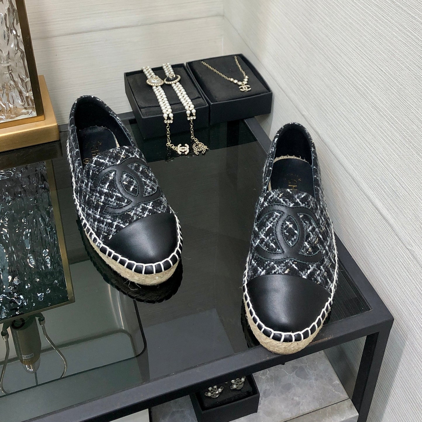ESPADRILLE BLACK MIX WHITE TWEED FABRIC AND CALFSKIN FLATS