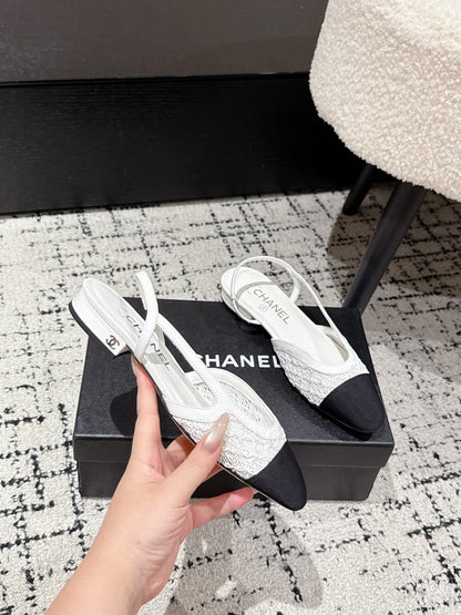 SLINGBACK 25S IN WHITE FABRIC AND BLACK CALFSKIN CANVAS
