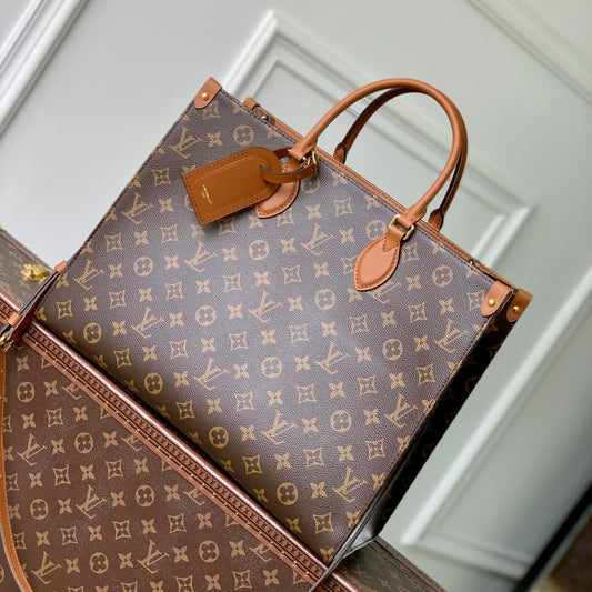 ONTHEGO ORGANIZER 37 IN BROWN COATED CANVAS AND CALFSKIN