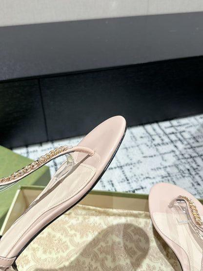 THONG SANDAL IN ALMOND BEIGE CALFSKIN WITH GOLD HARDWARE