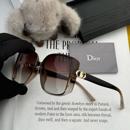 MONTAIGNE SUNGLASS CD0751 IN ACETATE
