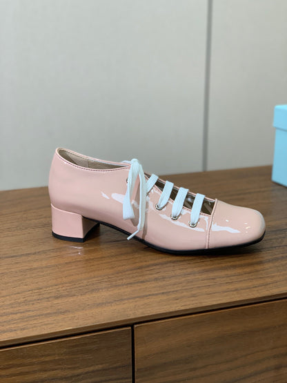 LACE-UP HIGH SHOES IN PALE PINK GLOSSY CALFSKIN