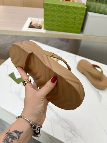 THONG PLATFORM IN CIDER BROWN IMPORTED TPU