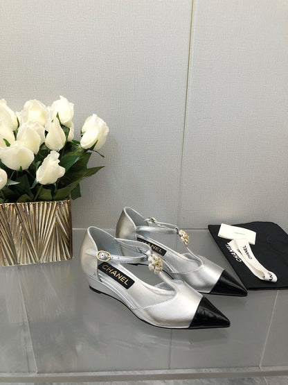 CAMELLIA CAP JANE SANDALS IN SILVER MIX BLACK LAMBSKIN