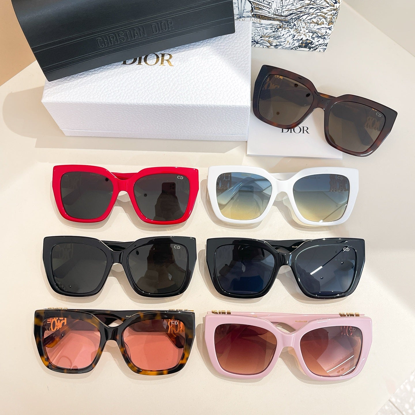 MONTAIGNE SUNGLASS MISSDIORS2F 581617 IN ACETATE