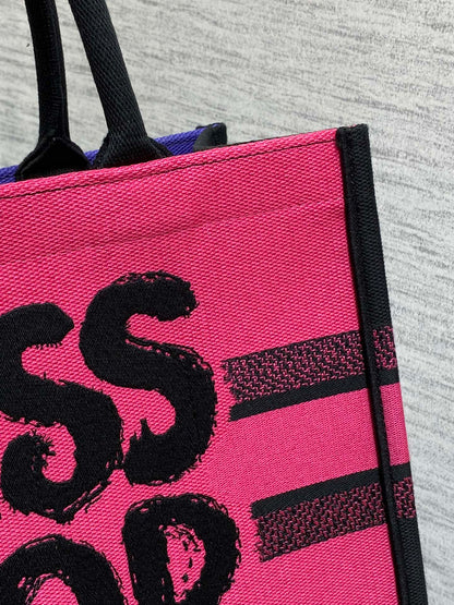 BOOK TOTE 36 IN CERISE RED MIX MINSK PURPLE CANVAS 226510