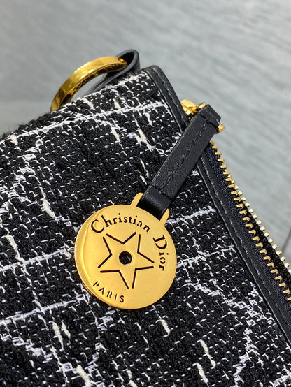 STAR HOBO 28 BAG WITH CHAIN BLACK MIX WHITE CANNAGE TWEED WITH GOLD HARDWARE