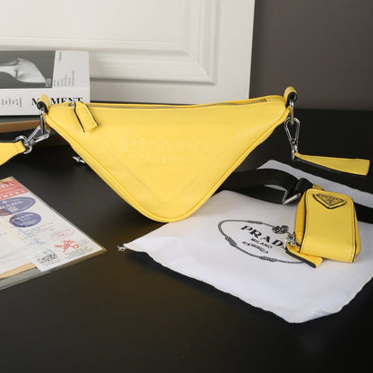 TRIANGLE SHOULDER BAG 27 IN LIGHT YELLOW SAFFIANO LEATHER