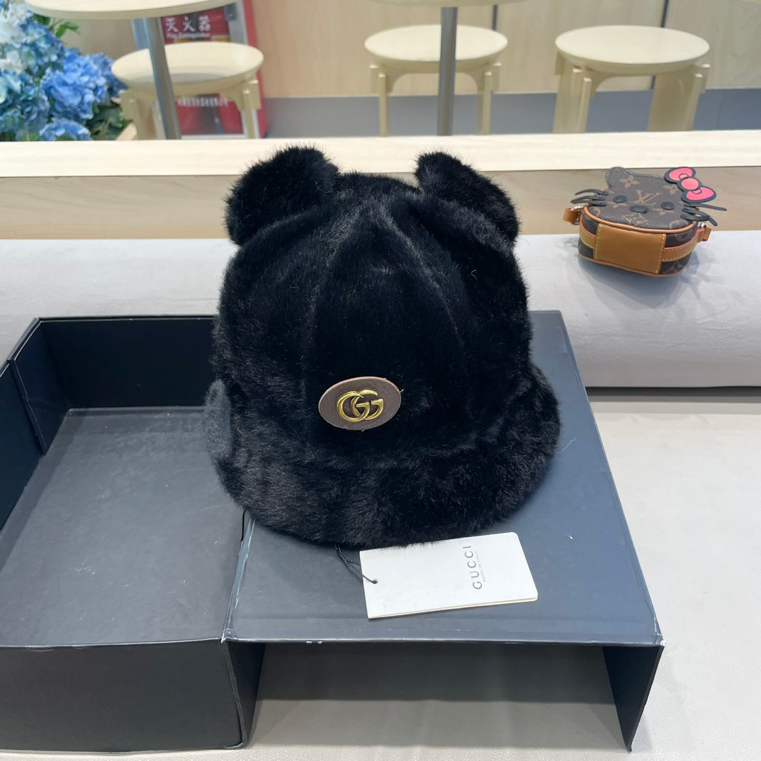 BUCKET HAT IN BLACK FLEECE 397930