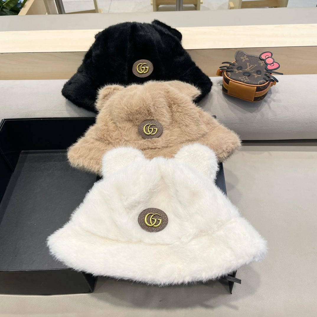 BUCKET HAT IN CAMEL BEIGE FLEECE 397931