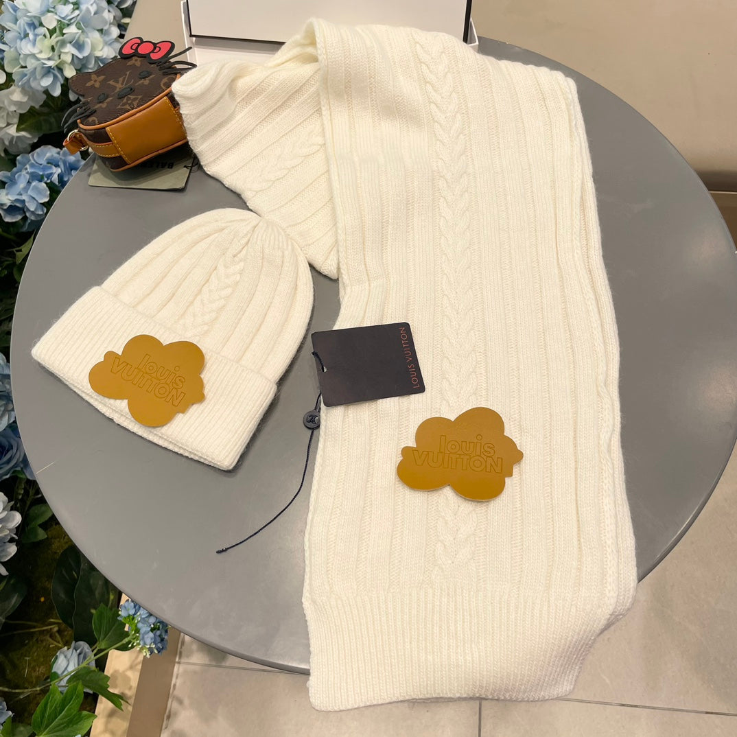 SET SCARF AND HAT IN BEIGE WOOL 419145