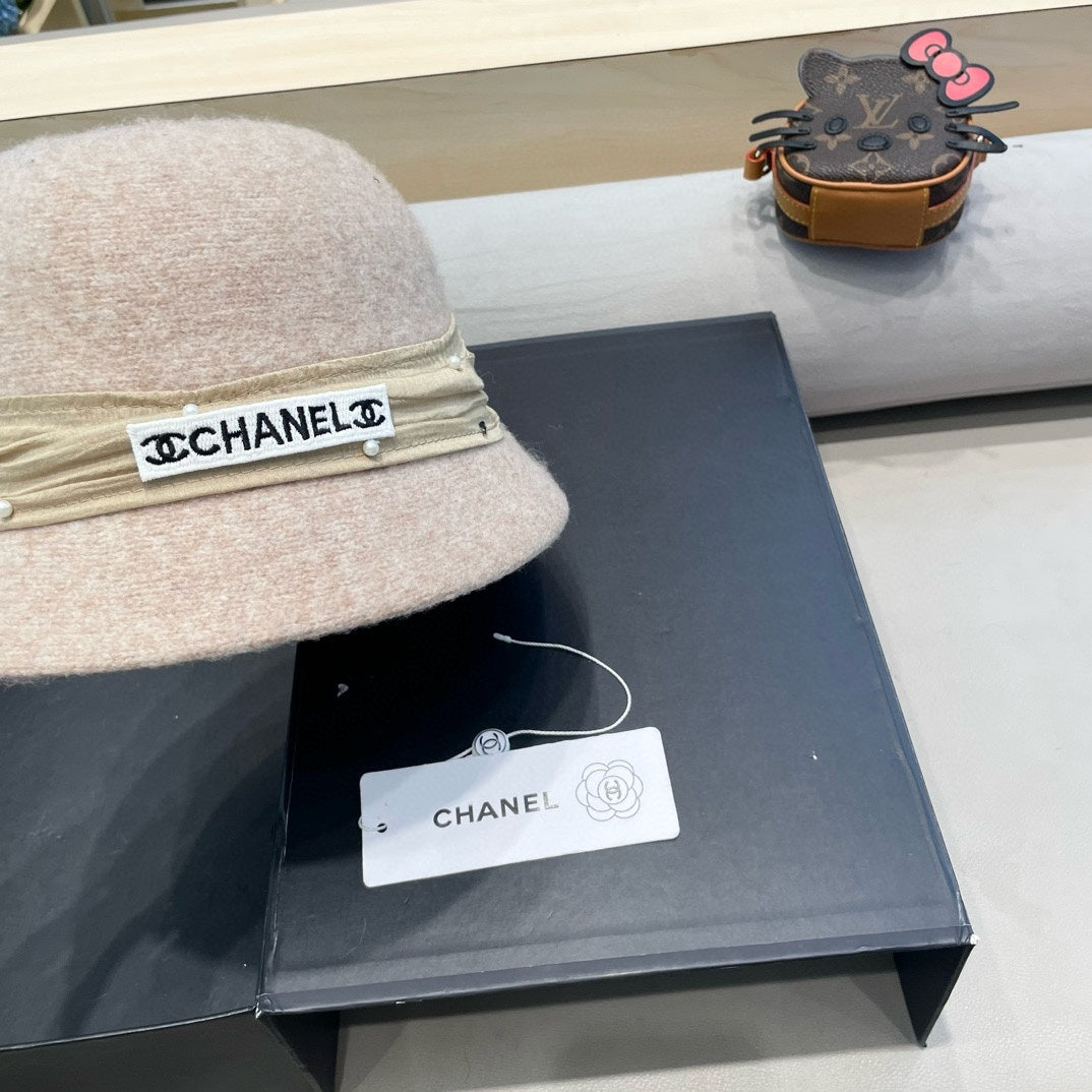 BUCKET HAT IN BISQUE BEIGE WOOL BLEND 426246