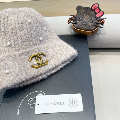 BEANIE HAT IN KHAKI BROWN WOOL 430084
