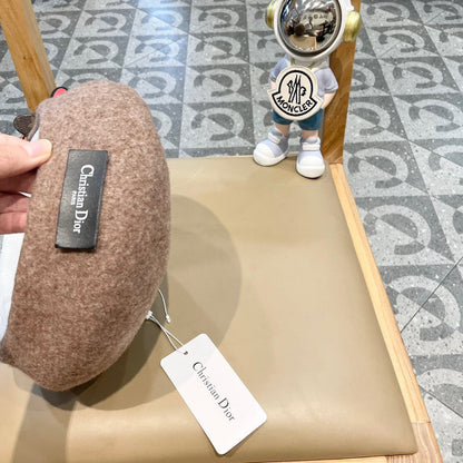 AUSTRALIAN BERET HAT IN PAPER BEIGE WOOL FELT 431716