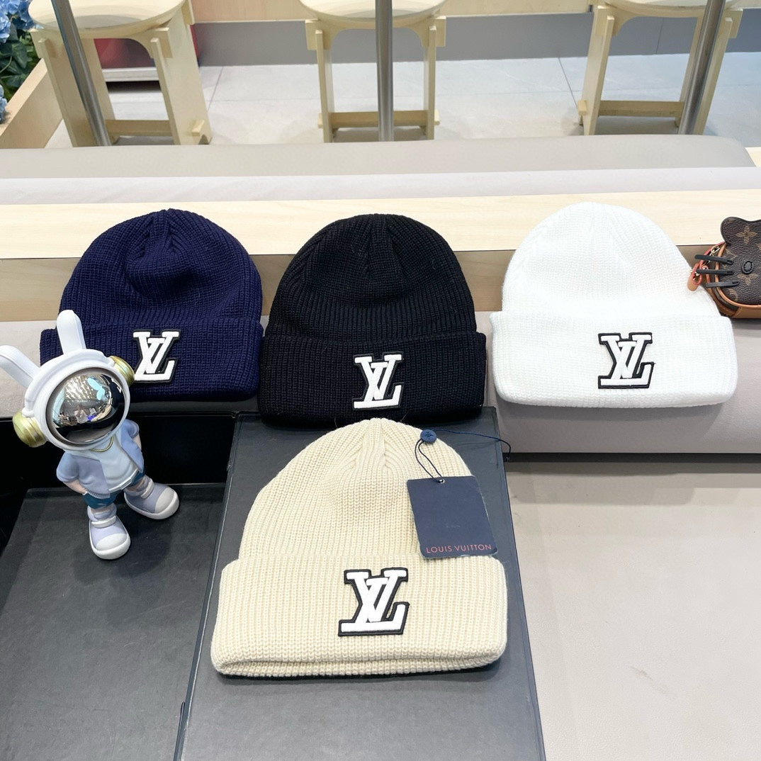 BEANIE HAT IN WHITE WOOL 435029