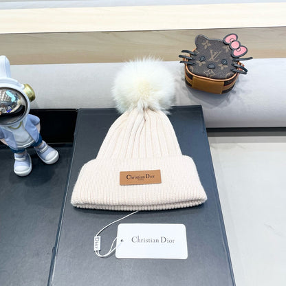 KNITTED BEANIE HAT IN BEIGE WOOL AND FOX FUR 435034