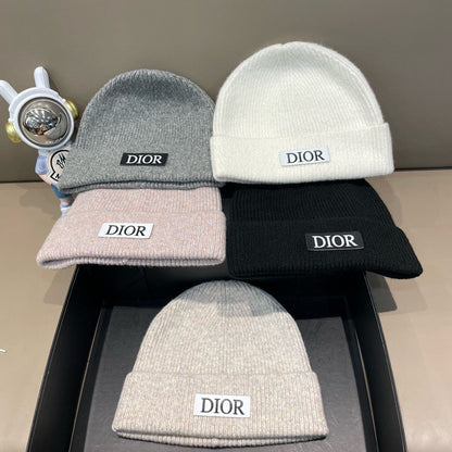 KNITTED BEANIE HAT IN LIGHT GRAY WOOL AND RABBIT FUR 439675