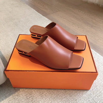 ICONIQUE 25 SANDAL CARAMEL CALFSKIN