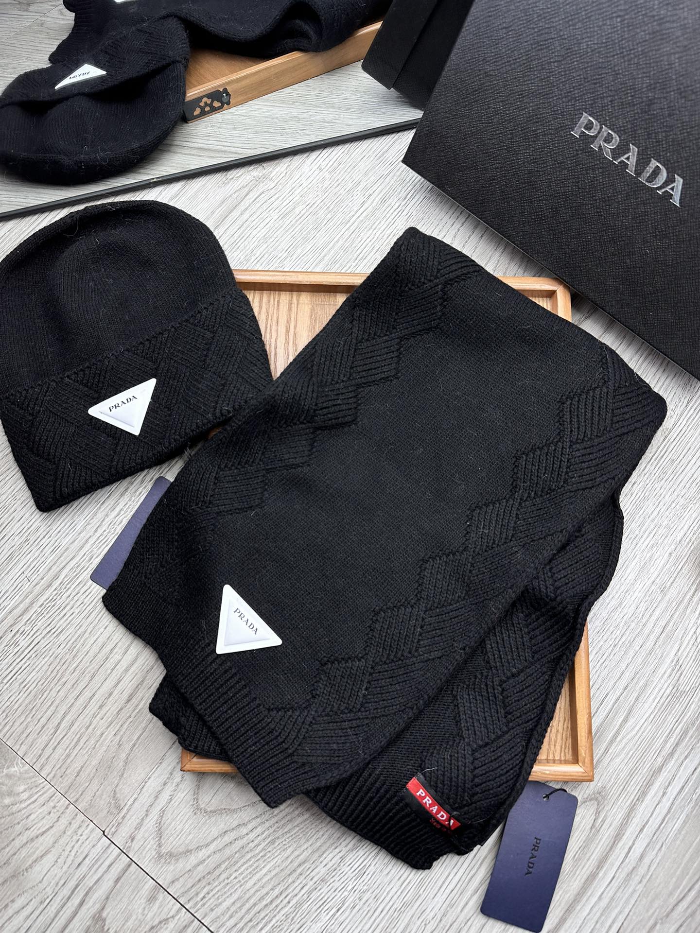 SET SCARF AND HAT IN BLACK WOOL AND RABBIT FUR 397410