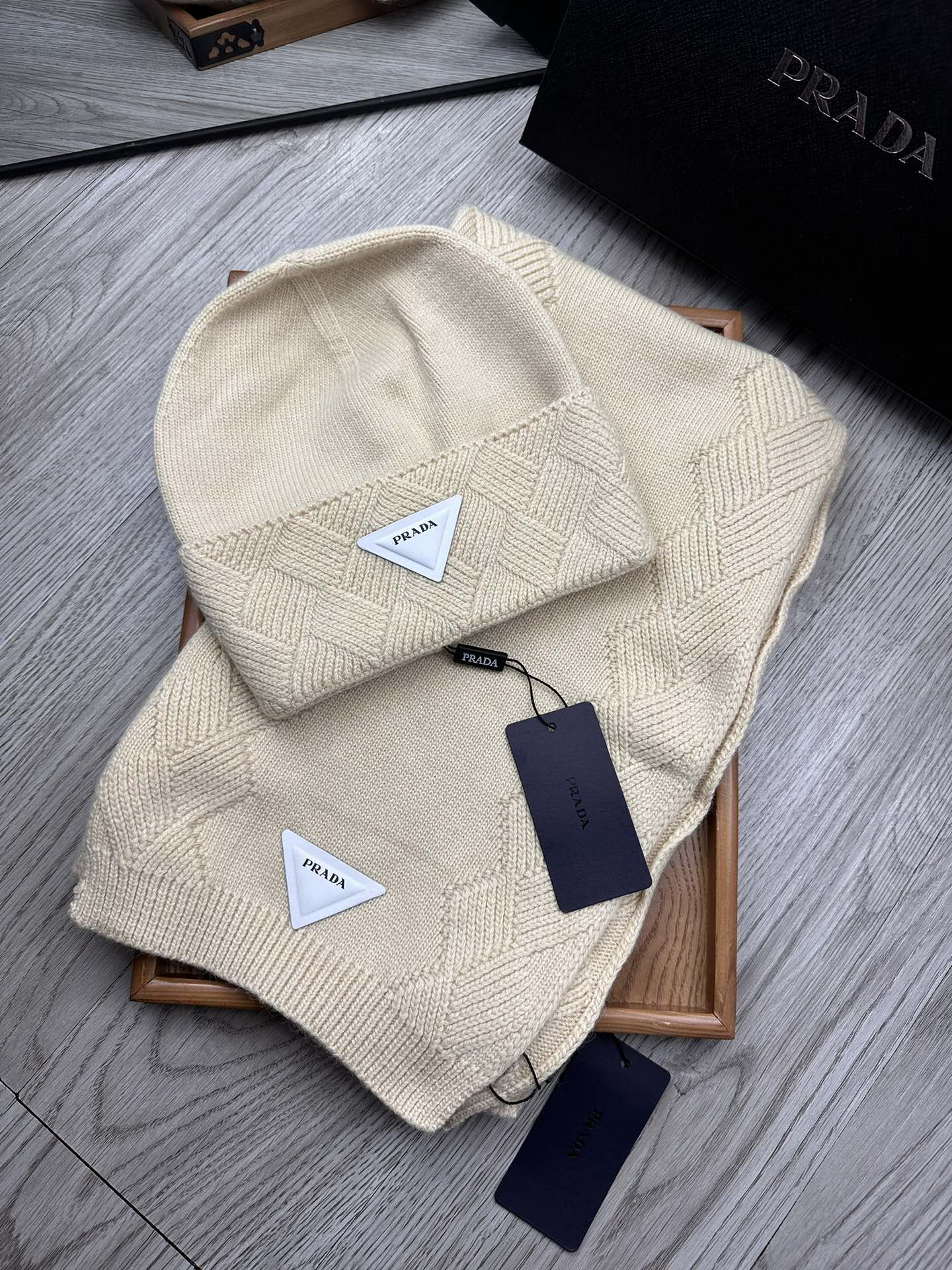 SET SCARF AND HAT IN BISQUE BEIGE WOOL AND RABBIT FUR 397405
