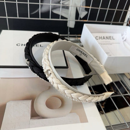 BLACK FABRIC HAIRBAND WITH PEARL CHAIN 412528