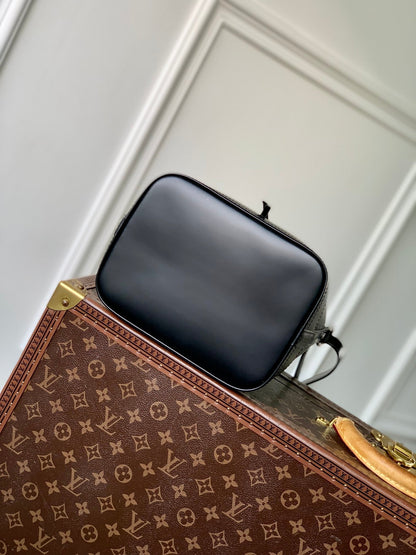 NOÉ BB 20 IN BLACK EPI LEATHER