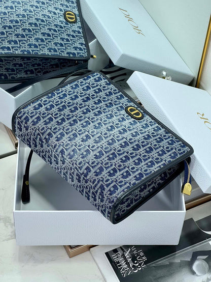 BOOK TOTE 26 IN BLUE MONOGRAM OBLIQUE JACQUARD