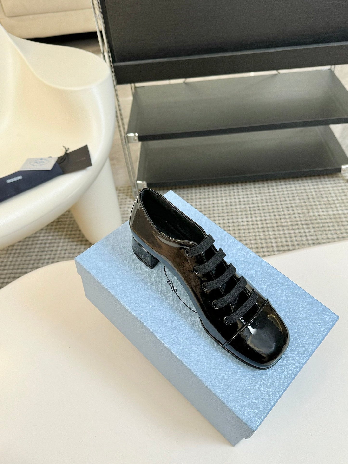 LACE-UP HIGH SHOES IN BLACK GLOSSY CALFSKIN