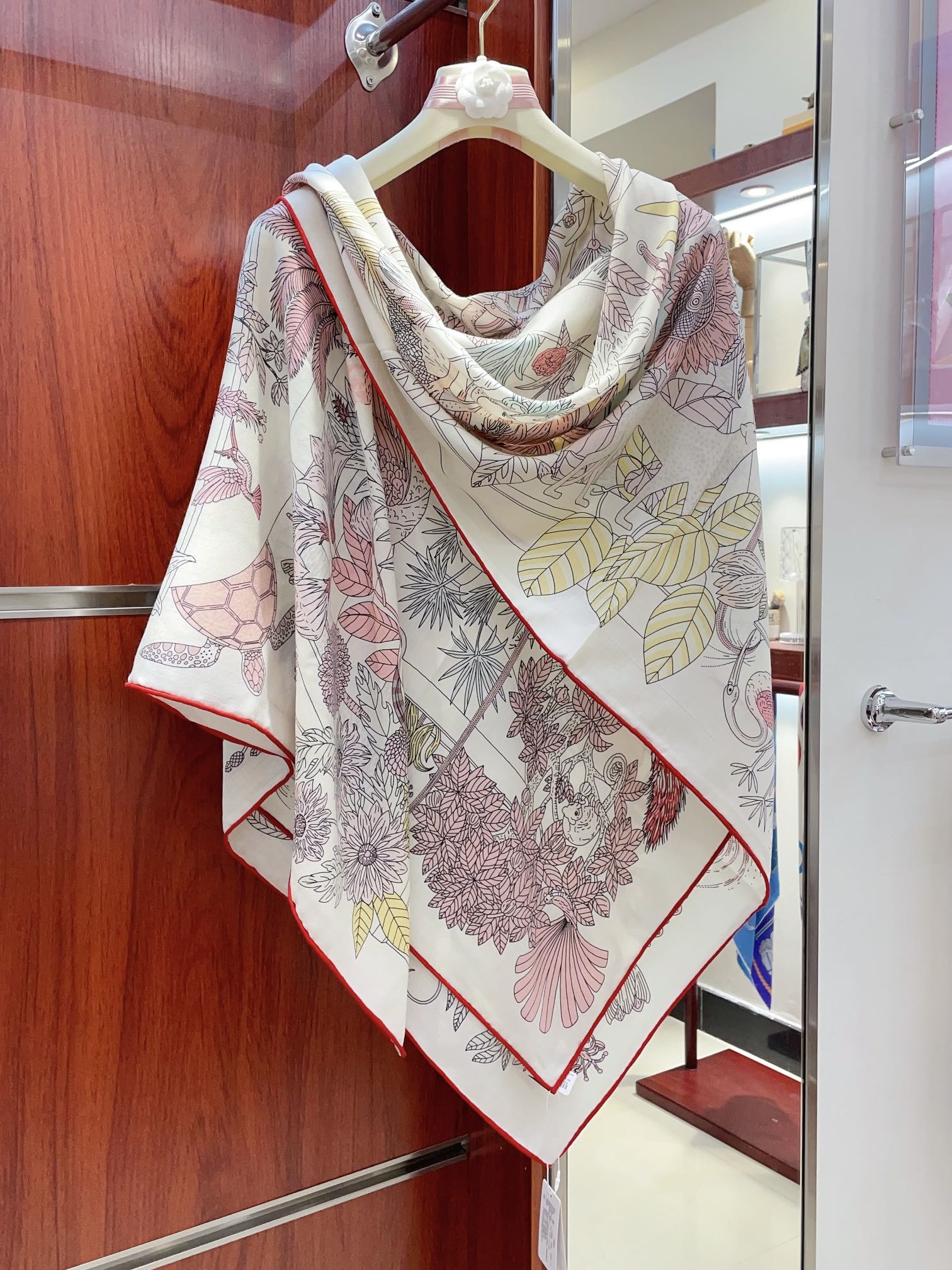 PRECIOUS PARADISE SCARF 135 CM IN COLORFUL CASHMERE AND SILK 379790