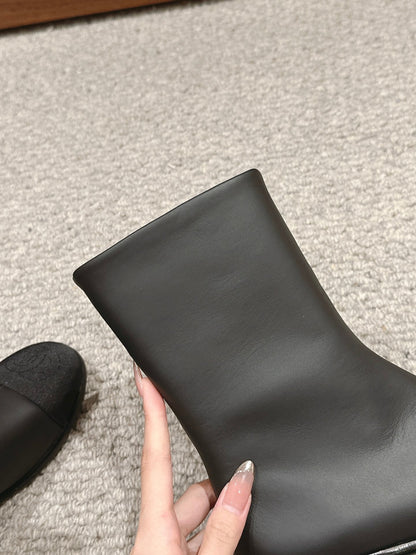 CC SHORT BOOTS IN BLACK LAMBSKIN AND FABRIC