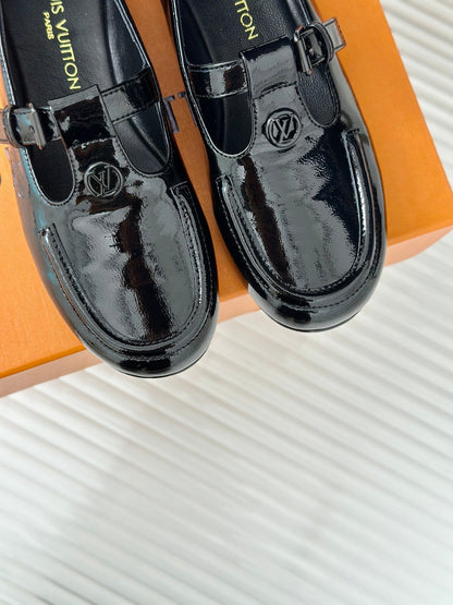 LV WOMEN SOHO FLAT MARY JANE IN BLACK CALFSKIN
