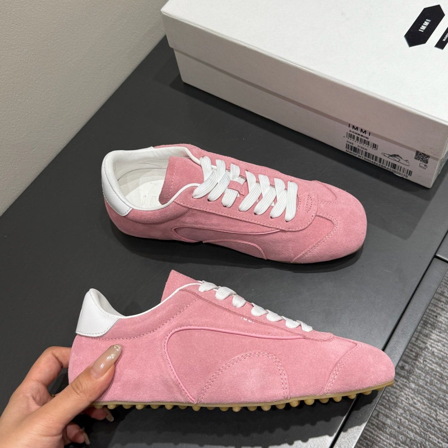 LACE-UP SNEAKER IN PINK SUEDE