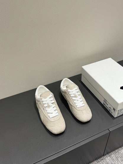 LACE-UP SNEAKER IN BEIGE SUEDE