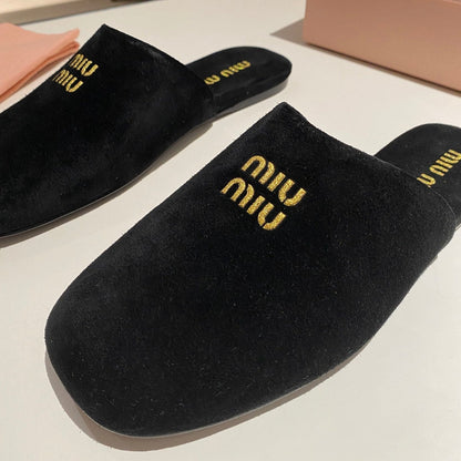 MULES SLIPPERS RETRO BLACK SUEDE