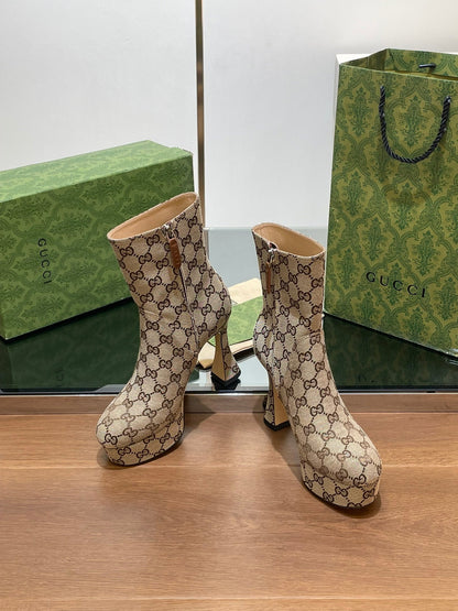 GG SHORT BOOTS 11.5 CM IN CAMEL BROWN MONOGRAM JACQUARD FABRIC