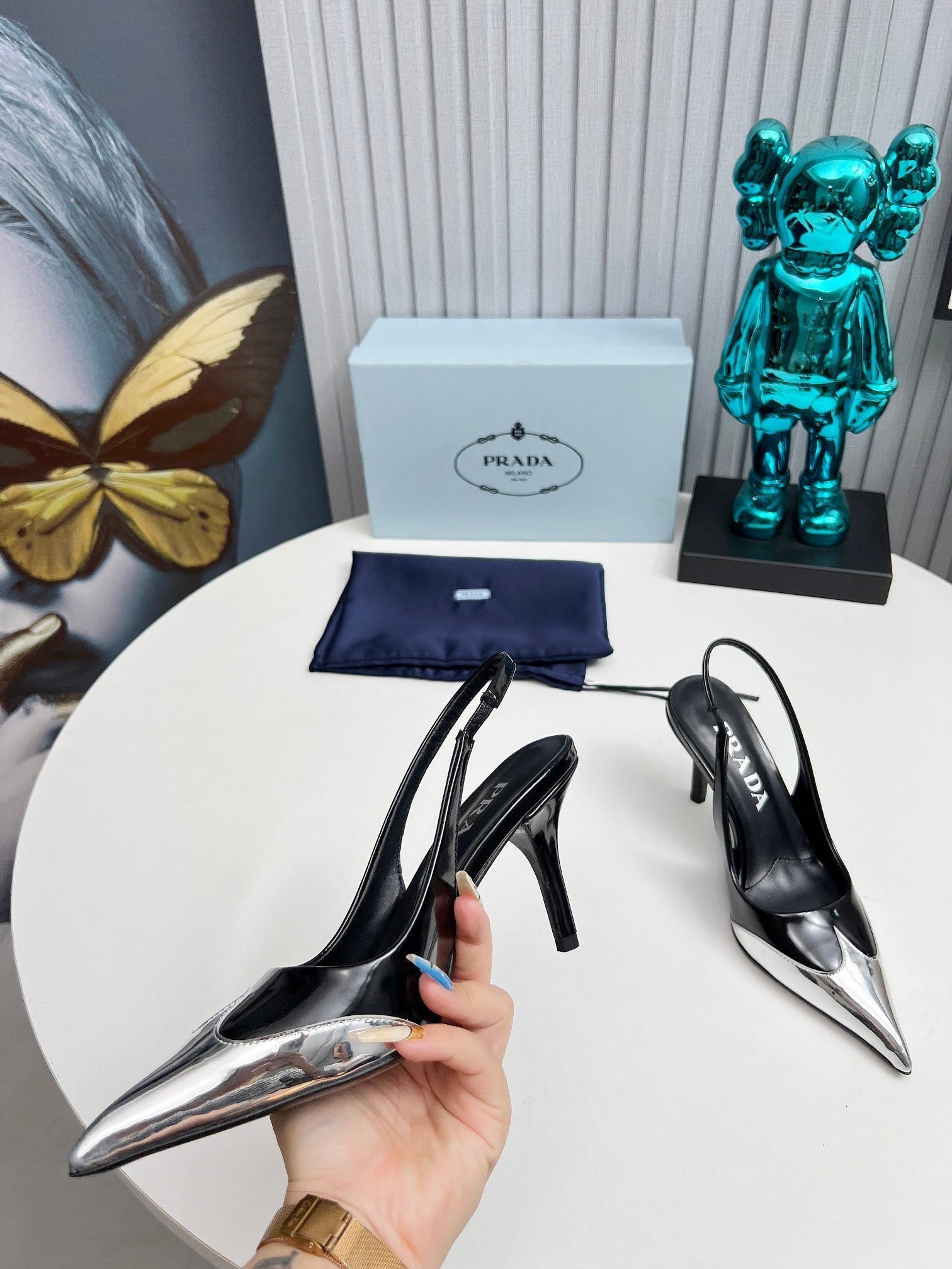 HIGH SLING BACK PUMPS IN SILVER MIX BLACK GLOSSY CALFSKIN