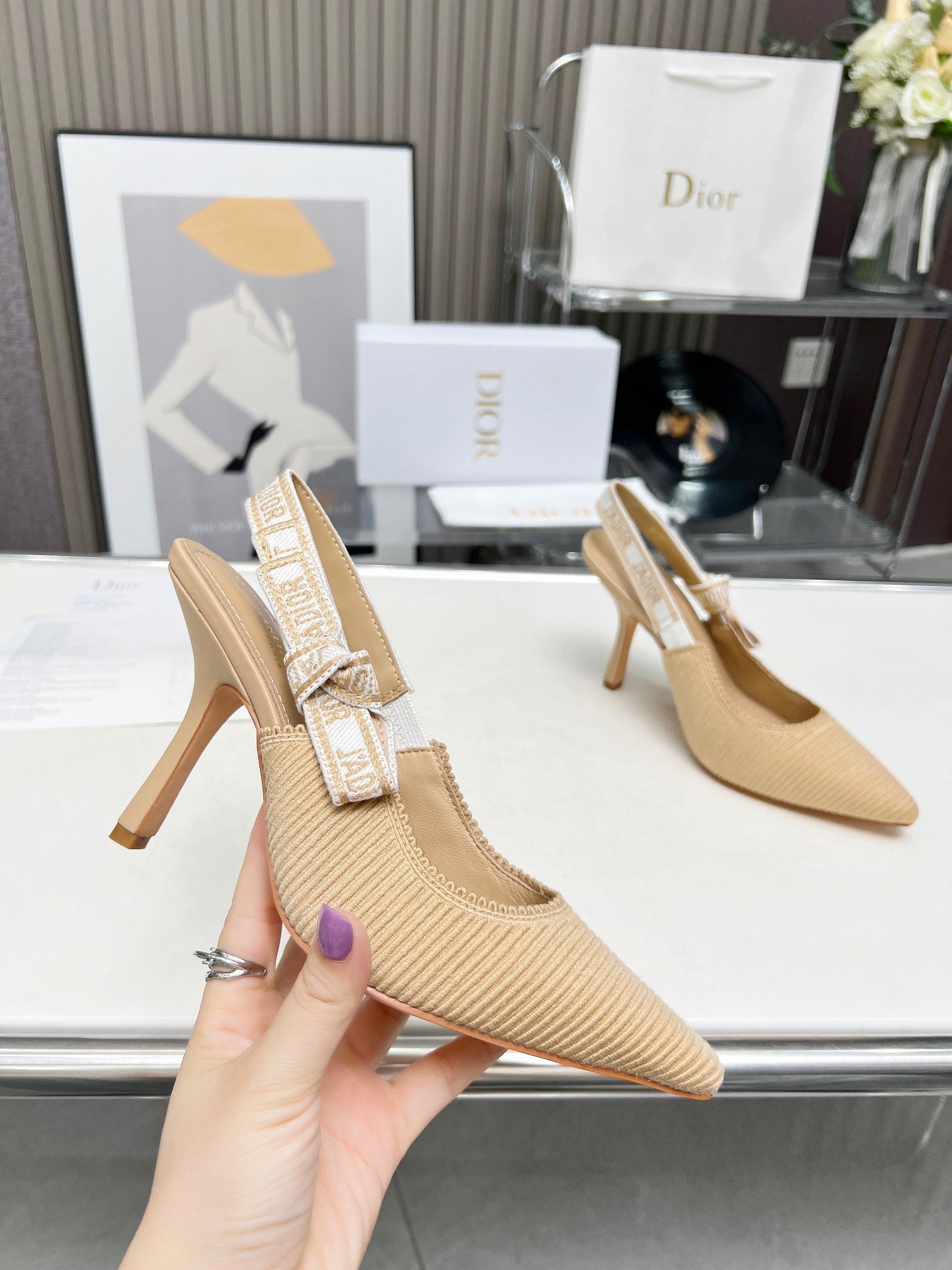 J'ADIOR SLINGBACK PUMP NATURAL RAFFIA AND BEIGE EMBROIDERED COTTON 10 CM