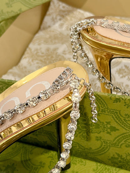 STRAPPY SANDAL WITH RHINESTONE CHAIN IN GOLD PATENT LEATHER