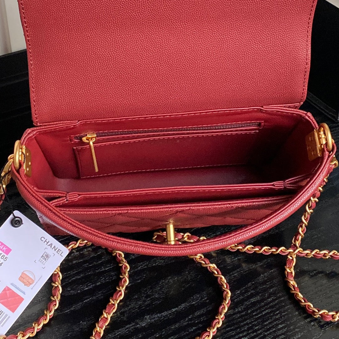 RETRO STYLE FLAP BAG 19 IN STILETTO RED GRAINED CALFSKIN GOLD HARDWARE