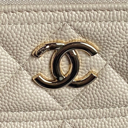 COSMETIC BAG 19 IN CREAM GRAINED CALFSKIN GOLD HARDWARE