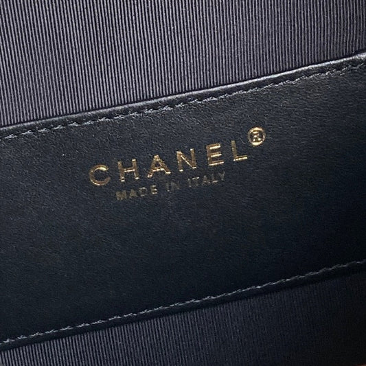 MEDIUM HANDBAG 40 IN BLACK SUEDE GOLD HARDWARE