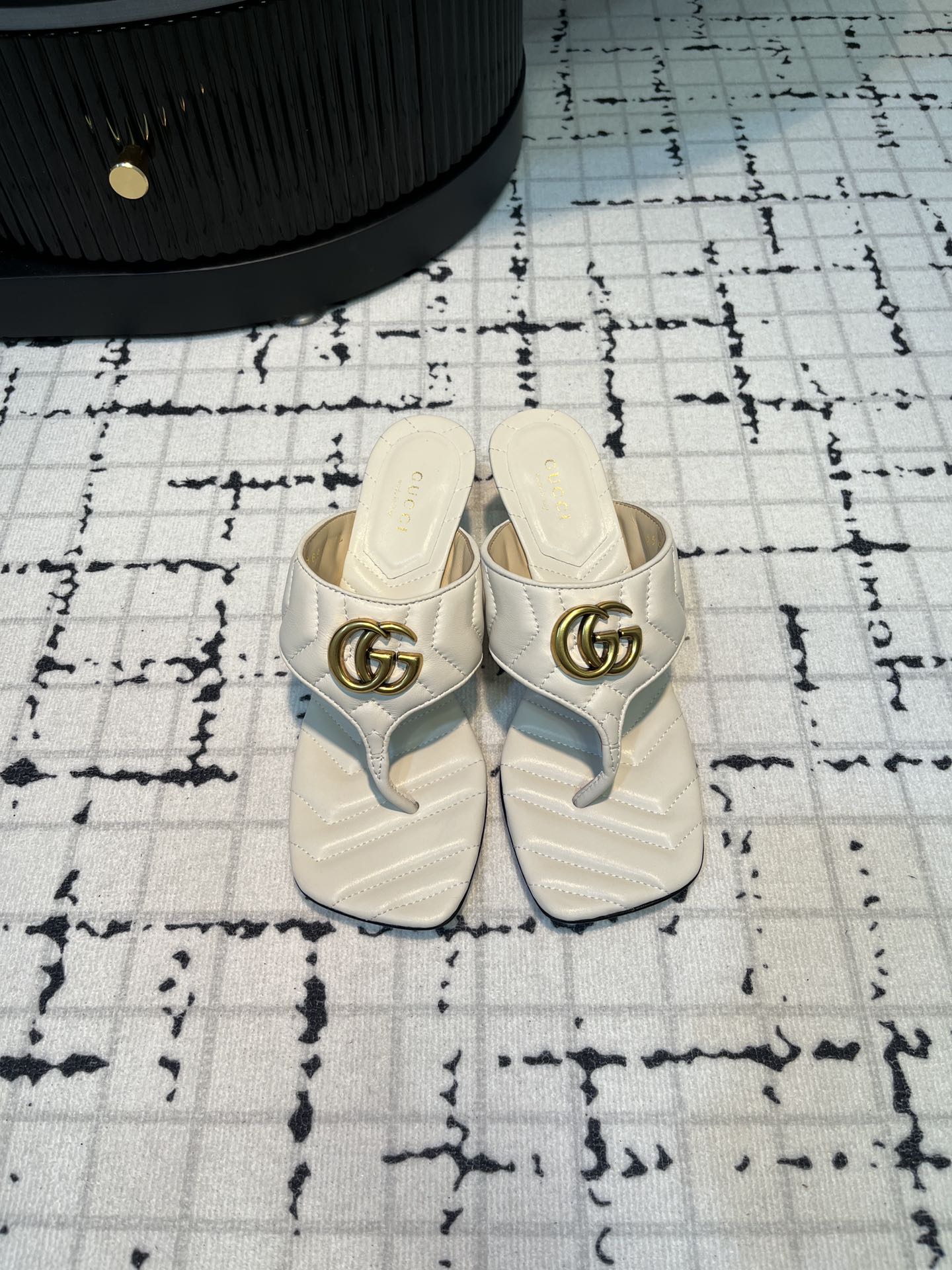 GG THONG SANDALS 55 WHITE CALKSKIN