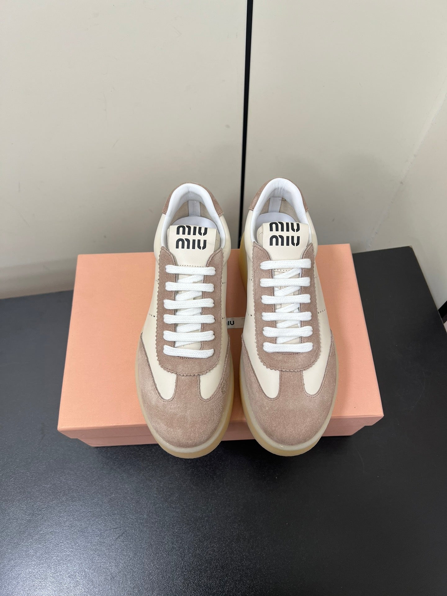 THICK-SOLED RETRO SNEAKERS IN CREAM LAMBSKIN AND PLASTER SUEDE