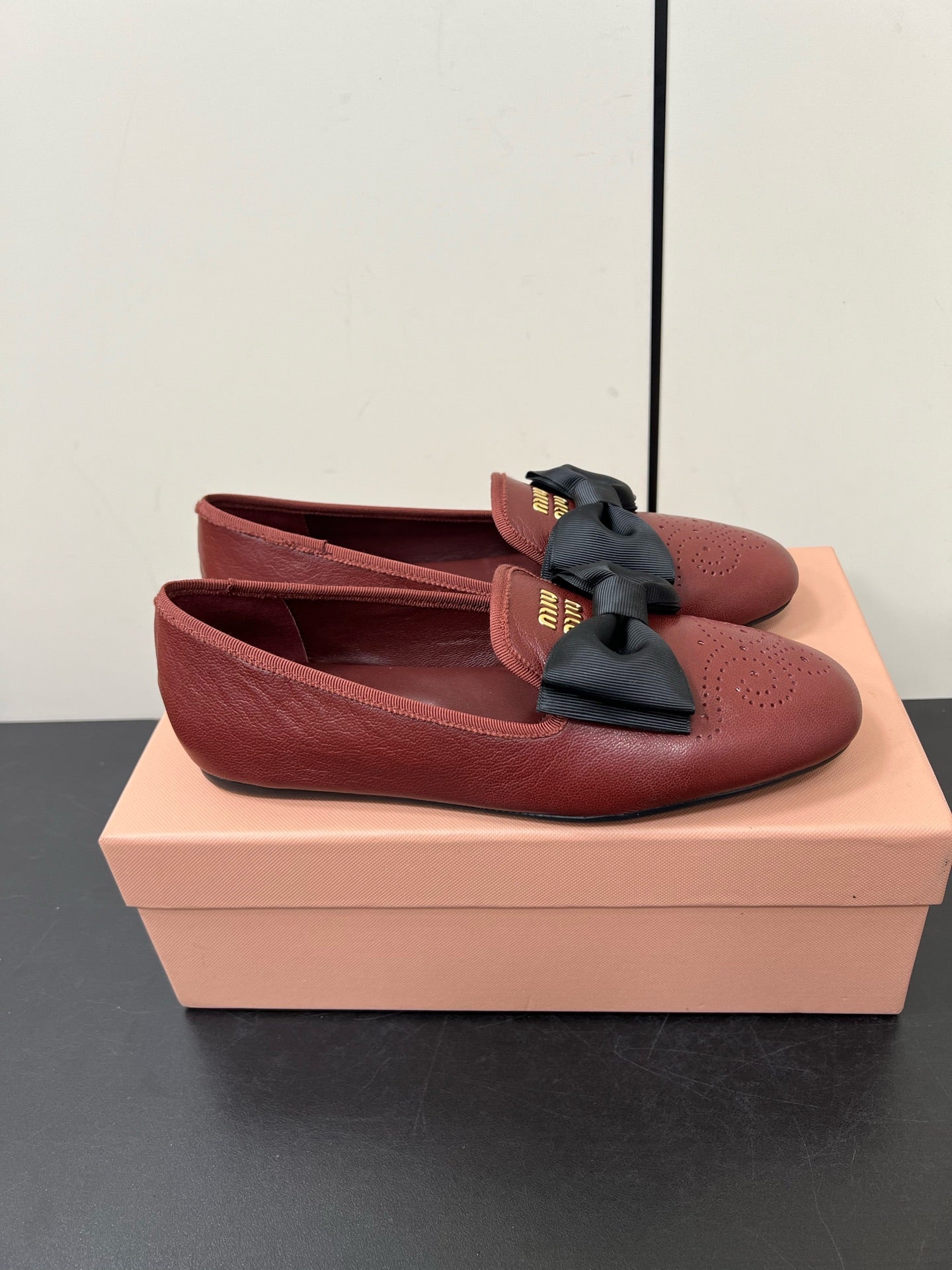 LOAFERS WITH BOW IN RED BROWN SHEEPSKIN