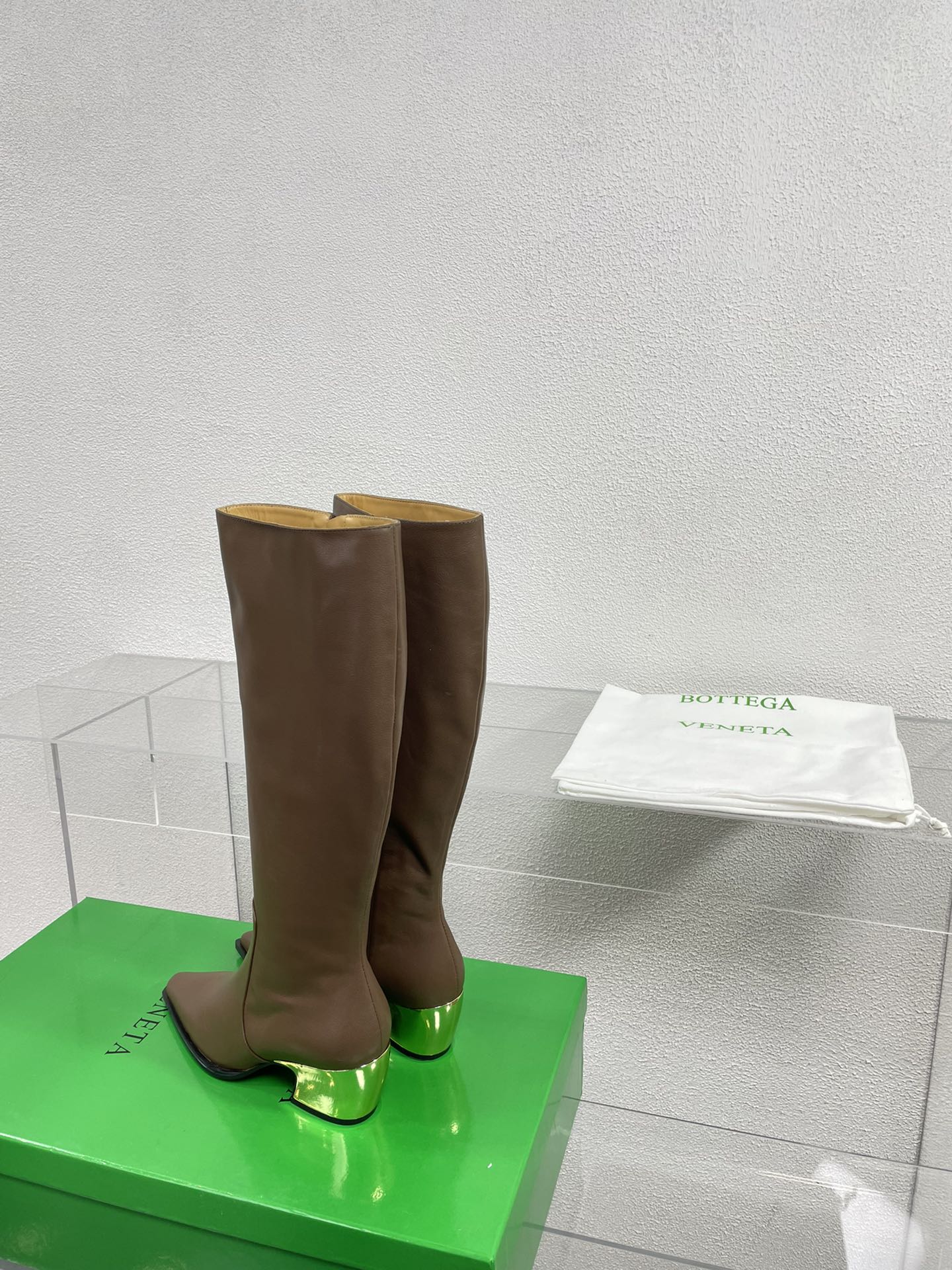 TEX HIGH BOOT IN MEDIUM BROWN PATENT CALFSKIN