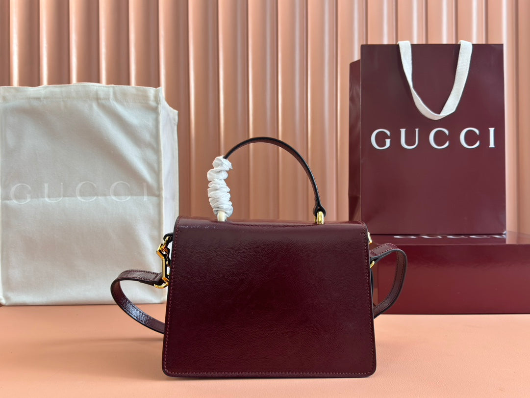 DIONYSUS MEDIUM SHOULDER BAG 22 IN ROSSO ANCORA RED GG GLOSSY LAMBSKIN